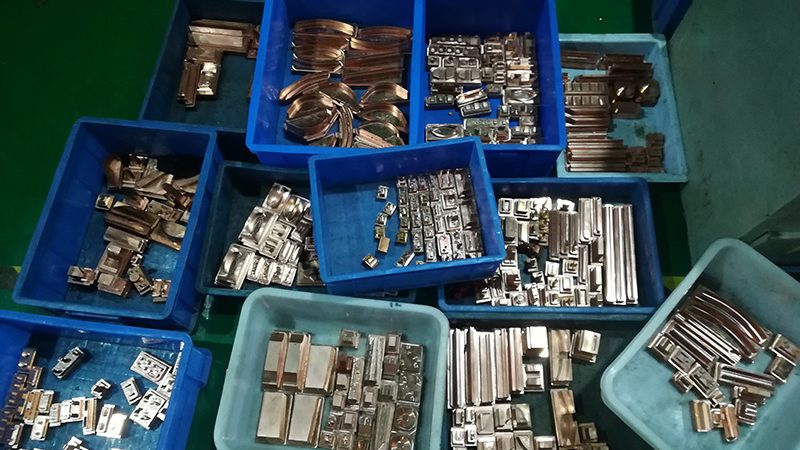 大型吹塑模具定制：揭秘其核心工艺与选型要点**