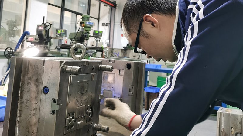 模具设计价格对照表：揭秘模具设计的成本构成