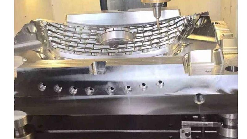 东莞双色模具代理加盟：揭秘双色模具的制造奥秘**