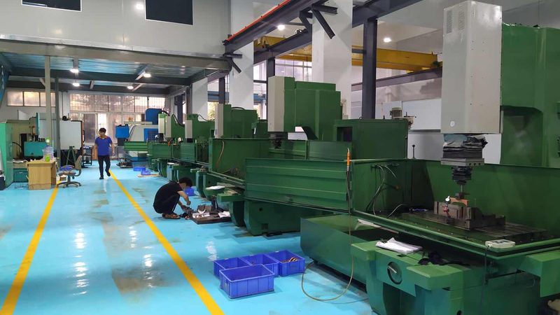 吹塑模具：广东制造如何引领行业风向标**